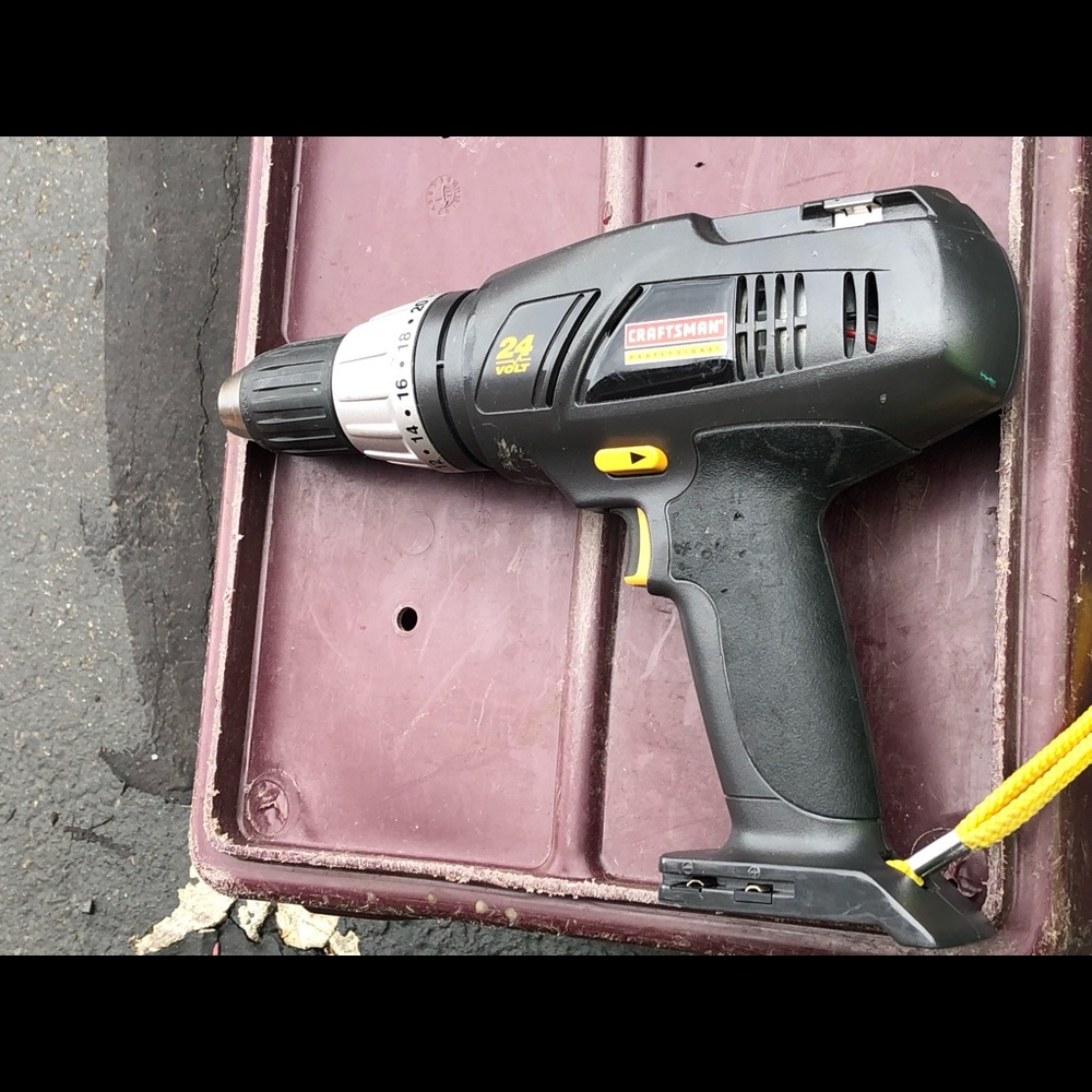 Craftsman 24.0V Model 315.271250 1/2” (13mm) VSR Drill / Driver (Tool Only)